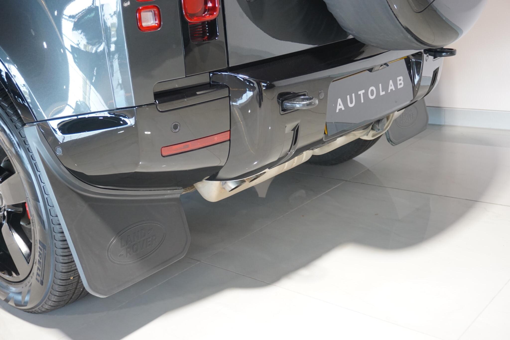 Land Rover Defender 90 3.0 D300 MHEV X-Dynamic HSE Hard Top SUV 3dr Diesel Auto 4WD SWB Euro 6 (s/s) (300 ps)